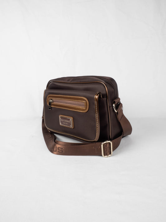 sacoche marron ted lapidus avec bandoulière et fermeture éclair vue 3/4