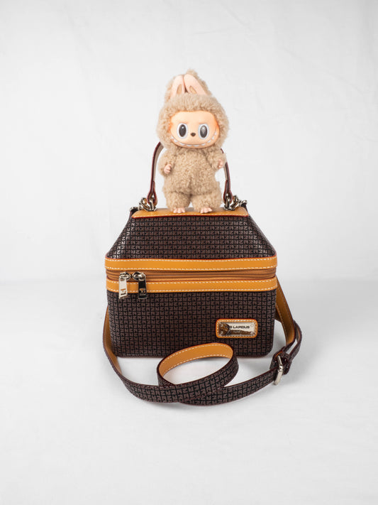 Sac à main Ted Lapidus labubu Fidelio en cuir marron avec bandoulière